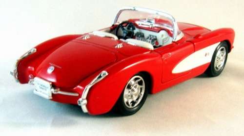 Chevrolet Corvette 1957 red+white 1:24 Welly NEW+boxed  #2238 instant wheels