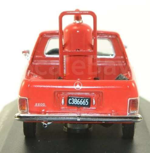 Mercedes-Benz 220D/8 (W115) BAKKIE 1972 red 1/43 IXO NEW+boxed  #5823 instant wheels