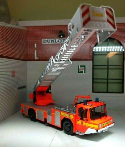 Iveco Magirus DLK 23-12 Swivel ladder 2006 orange 1/43 NEWinBlister   #5559 InstantWheels