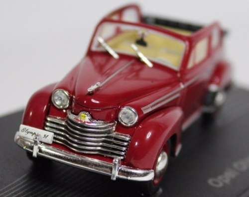 Opel Olympia Cabriolet Limousine 1951 red 1/43 IXO NEW+boxed  #4618 instant wheels