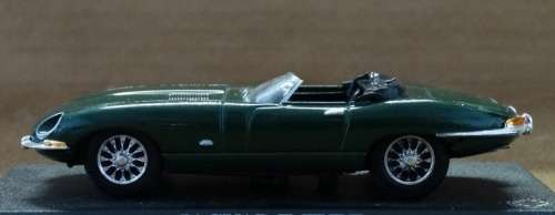 Jaguar `E`-type 1961  British Racing Green 1/43 IXO NEWinBlister  #5261 instant wheels