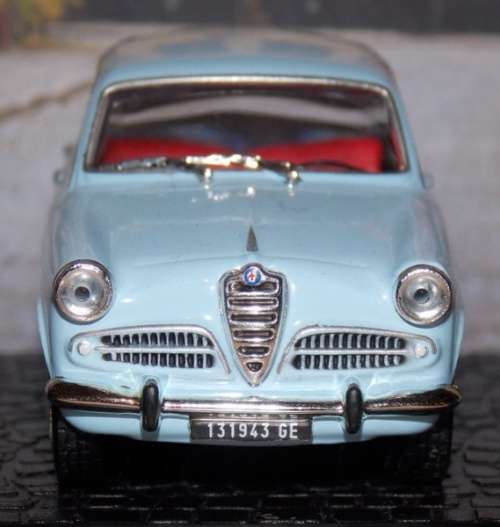 Alfa Romeo Giulietta 1956 lt.blue 1/43 IXO NEW+boxed  #5837 instant wheels