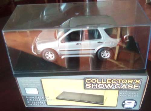 Mercedes-Benz ML320 W163 1998 silver 1-18 Maisto NEW+display-case   #8856 instant wheels