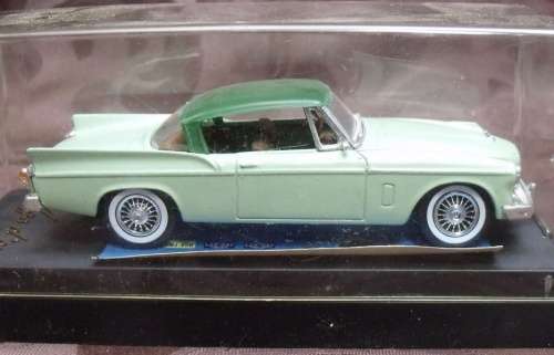 Studebaker Silver Hawk 1950 lt.+dk.green 1:43 Solido NEW+showcased   #5860 instant wheels