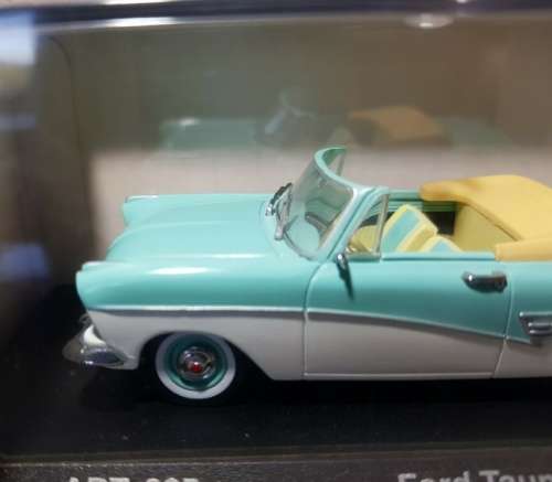 Ford Taunus 17M Cabriolet 1957 blue+white 1:43 Solido NEW+boxed  #5863 instant wheels