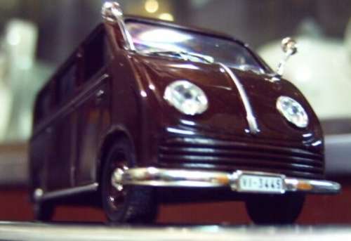 Auto-Union DKW-Kombibus 1954 dk.brown 1:43 Ixo NEW+boxed  #5887 instant wheels