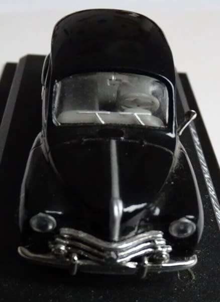 Renault 4CV 1947 black 1/43 IXO NEW on base+reblistered  #5911 instant wheels