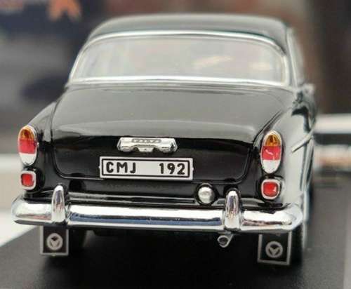 Volvo 130 Amazon 1965 black 1:43 PremiumX NEW+boxed  #5914 instant wheels