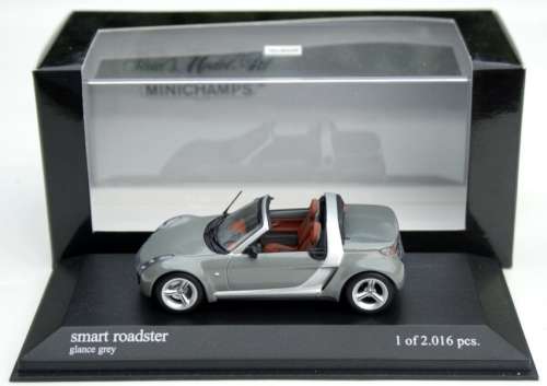 Smart Roadster 2005 grey-metallic 1:43 Minichamps NEW+boxed  #5916 instant wheels