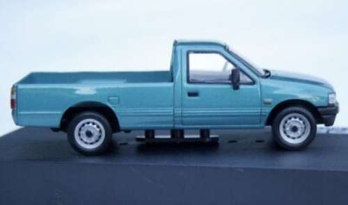 Opel Campo Pick-Up 1997 blue 1:43 IXO NEW+boxed  #5919 instant wheels