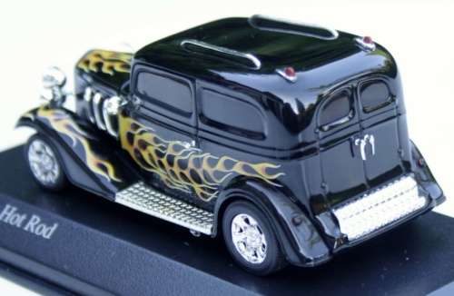 Ford Model B 1932 (Hot Rod) black+flames 1:43 Minichamps NEW+boxed   #5921 instant wheels