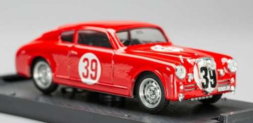 Lancia Aurelia B20-Coupe #39 Le-Mans 1951 red 1:43 Brumm NEW+boxed  #5922 instant wheels