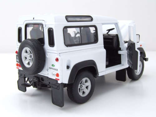 Land Rover Defender 90 1995 white 1:24 Welly NEW+boxed  #2342 instant wheels