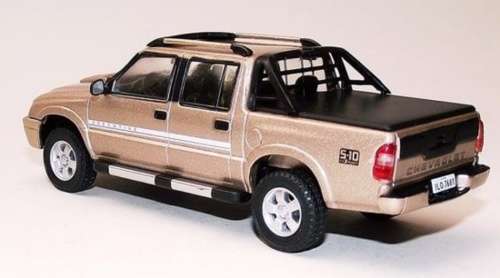 Chevrolet S-10 DeLuxe 2.5 Pick-up 2009 1:43 IXO NEW+boxed  #5929 instant wheels