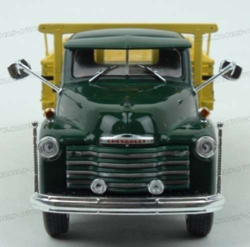 Chevrolet 6400 Truck 1949 dk.green/yellow 1:43 WhiteBox NEW+boxed   #5934 instant wheels