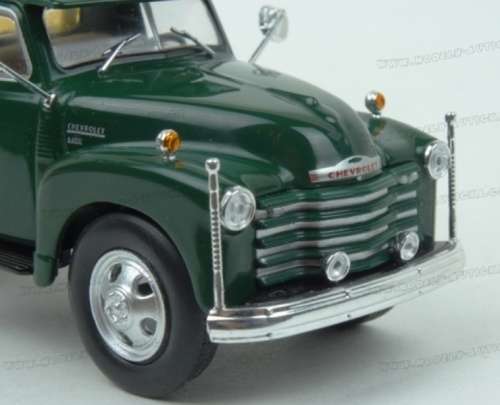 Chevrolet 6400 Truck 1949 dk.green/yellow 1:43 WhiteBox NEW+boxed   #5934 instant wheels