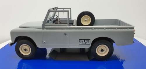 Land Rover 109 PickUp Series II 1959 grey/open 1/18 MCG NEW+boxed  #8997 instant wheels