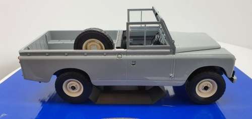 Land Rover 109 PickUp Series II 1959 grey/open 1/18 MCG NEW+boxed  #8997 instant wheels