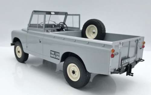 Land Rover 109 PickUp Series II 1959 grey/open 1/18 MCG NEW+boxed  #8997 instant wheels