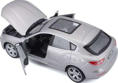 Maserati Levante 2016 silver 1/24 Bburago NEW+boxed  #2290 instant wheels