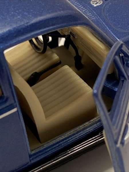Volkswagen Beetle (classical) 1967 blue-met 1/32 (130 mm/5`) Kinsmart NEW+boxed *3212 instant wheels
