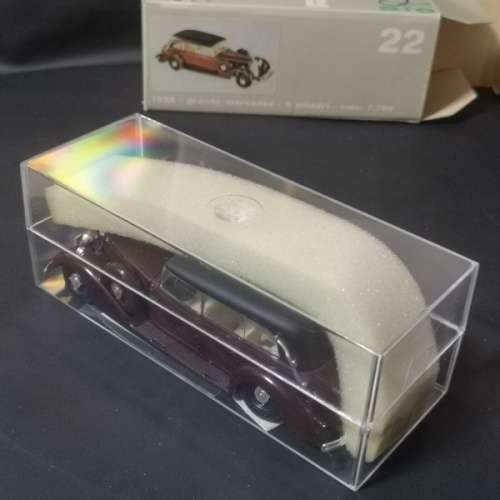 Mercedes-Benz Grande 770 (W07-W150) Pullman 1938 dkred+black 1:43 RIO NEW+boxed *4266 instant wheels
