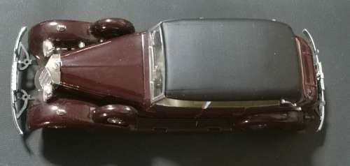 Mercedes-Benz Grande 770 (W07-W150) Pullman 1938 dkred+black 1:43 RIO NEW+boxed *4266 instant wheels