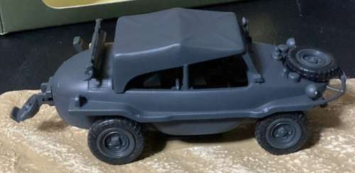 Volkswagen Type 166 - amphibious trnsprt 1943 military green 1:43 IXO NEW+boxed *4267 instant wheels