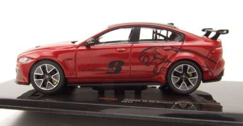 Jaguar XE SV Project 8 2017 dark red-metallic 1:43 IXO NEW+boxed *5957 instant wheels