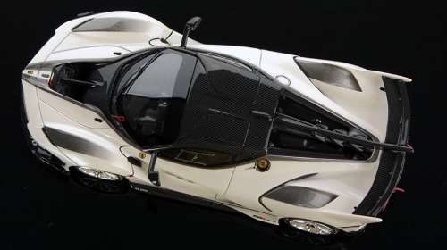 Ferrari FXX K EVO No.70 2017  white-met/carbon 1:43 Ferrari-Bburago NEW+boxed *5963 instant wheels