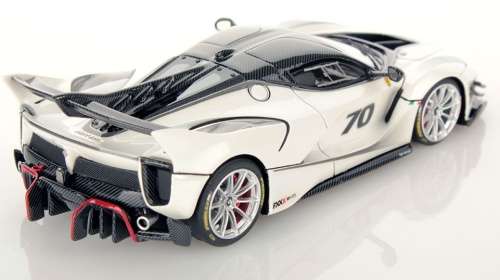 Ferrari FXX K EVO No.70 2017  white-met/carbon 1:43 Ferrari-Bburago NEW+boxed *5963 instant wheels