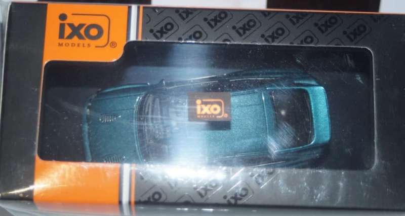 Ford Escort RS Cosworth 1994 green-met 1:43 IXO NEW+boxed *5964 instant wheels
