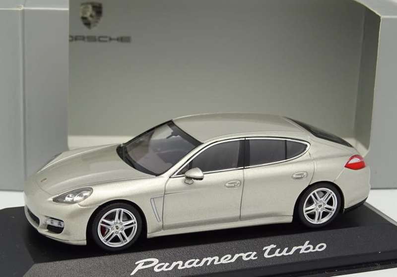 Porsche Panamera turbo 2010 silver beige 1:43 Minichamps NEW+boxed *5970 instant wheels