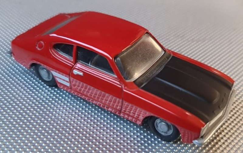 Ford Capri Mk.1 1973 red (black bonnet) 1:43 Corgi Classics NEW+boxed *4194 instant wheels