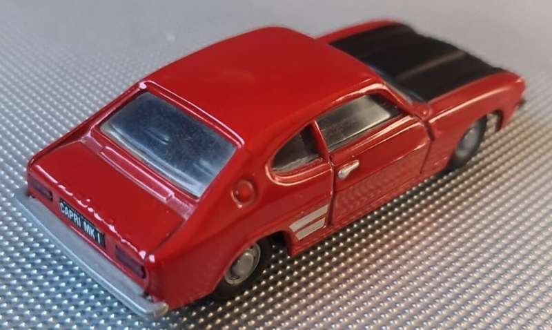 Ford Capri Mk.1 1973 red (black bonnet) 1:43 Corgi Classics NEW+boxed *4194 instant wheels