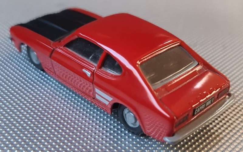 Ford Capri Mk.1 1973 red (black bonnet) 1:43 Corgi Classics NEW+boxed *4194 instant wheels