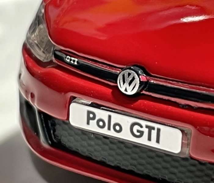 Volkswagen Polo Mk.5 GTI (2-door/sunroof) 2017 red 1:43 Bburago NEW+boxed *4229 instant wheels