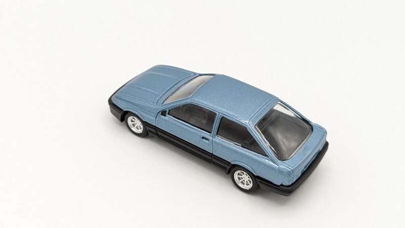 Ford Sierra XR4 1985 lt.blue-metallic 1:43 Solido NEWinBlister *4483 instant wheels