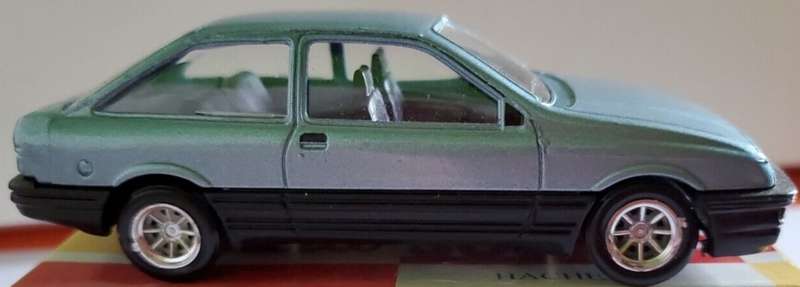 Ford Sierra XR4 1985 lt.blue-metallic 1:43 Solido NEWinBlister *4483 instant wheels