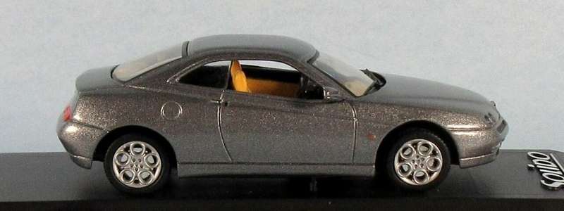 Alfa Romeo GTV 1999 silver-grey-metallic 1:43 Solido NEW+boxed *4773 instant wheels
