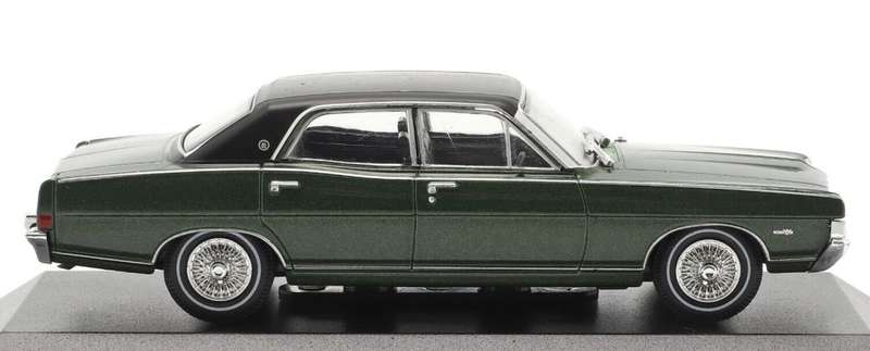 Ford Fairlane LTD V8 1969 dk.green/black.rf. 1/43 IXO/Salvat NEW+boxed *5975 instant wheels