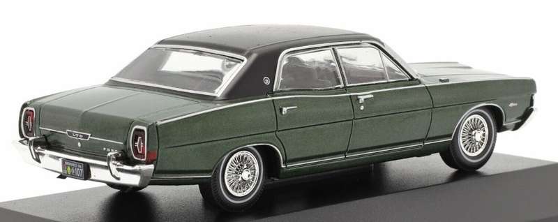 Ford Fairlane LTD V8 1969 dk.green/black.rf. 1/43 IXO/Salvat NEW+boxed *5975 instant wheels