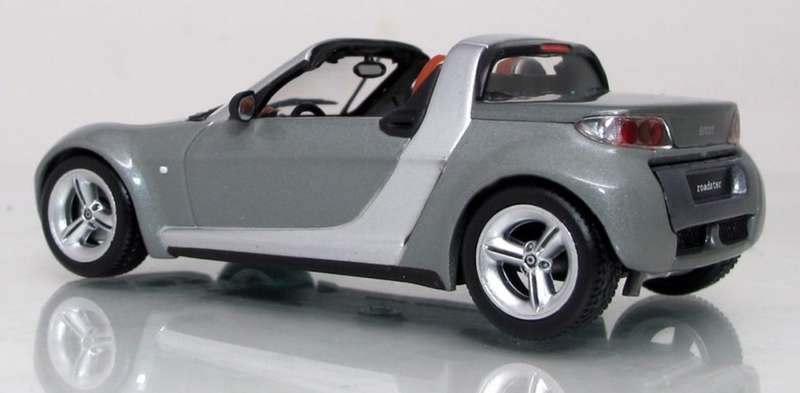Smart Roadster 2003 grey-met/silver 1/43 Minichamps NEW+reblistered *4898 instant wheels