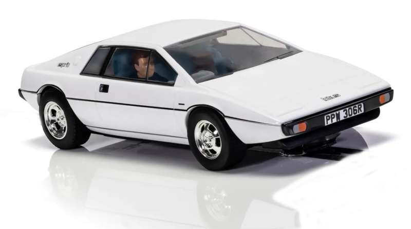Lotus Esprit 1999  white (J.Bond 007 `The Spy who Loved me`) 1/43 IXO NEW+boxed *5037 instant wheels