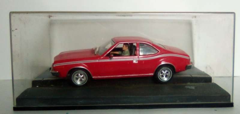 AMC Hornet 1974 red 1/43 IXO NEW+boxed *5038 instant wheels