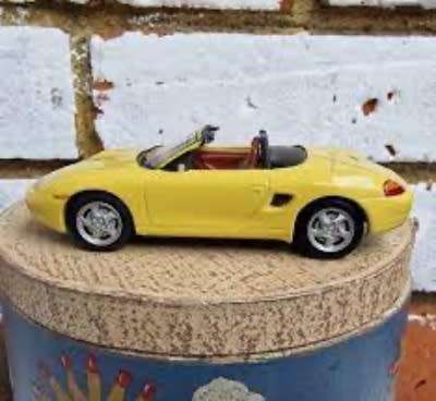 Porsche Boxter 986 Spyder 1997 yellow 1/43 IXO NEWinBlister *5100 instant wheels