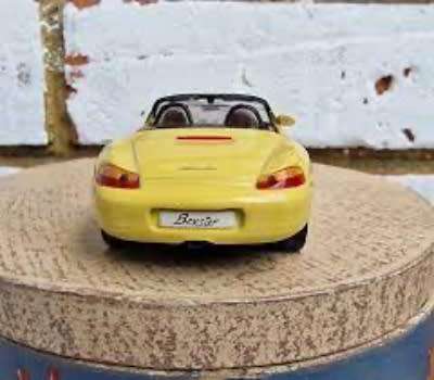 Porsche Boxter 986 Spyder 1997 yellow 1/43 IXO NEWinBlister *5100 instant wheels