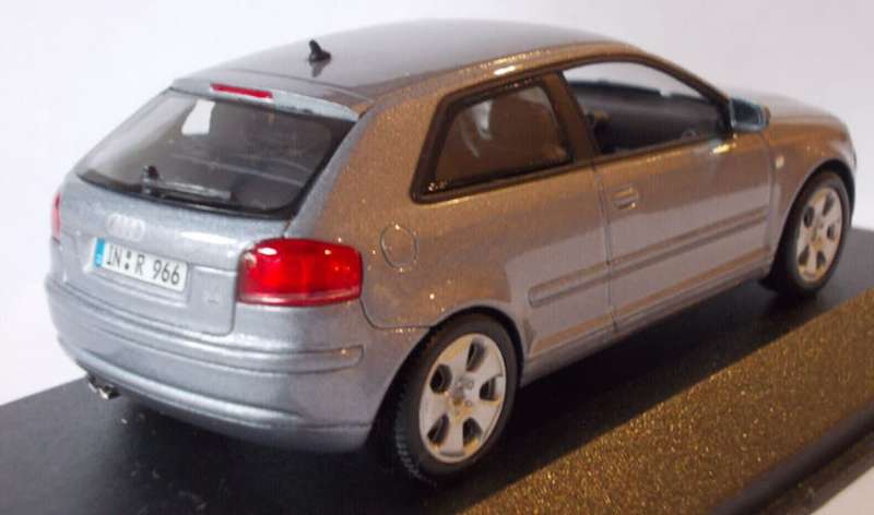 Audi A3 8P V6 3.2 quattro DSG 2-door Akoya silver 2012 1/43 Minich`s NEW+boxed *5993 instant wheels