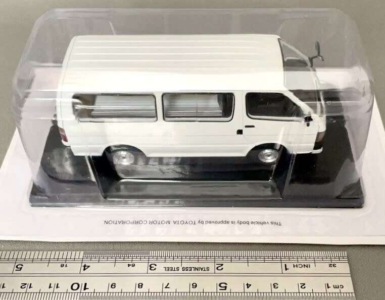 TOYOTA HIACE 1993 Minibus white 1/43 Hachette/Sparkmodel NEWinBlister *5999 instant wheels
