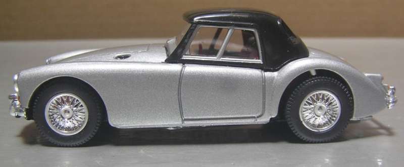 MGA 1600 Mk.I Hardtop 1960 silver 1/43 Corgi NEW+boxed *6001 instant wheels
